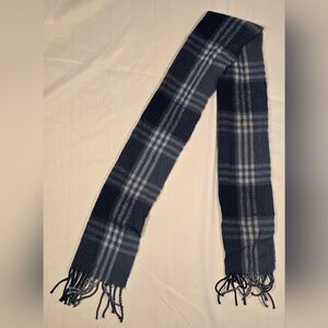 James Pringle Weavers 100% Acrylic Scarf Plaid